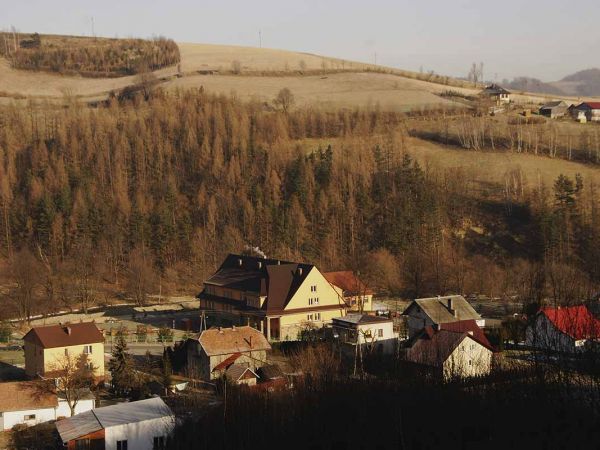 Rytro w promieniach porannego słońca