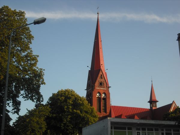 Wieża kościoła w starych Policach
