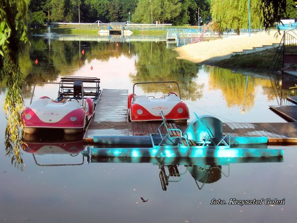 Poniatowa, zalew miejski, wodny parking - foto. Krzysztof Goleń