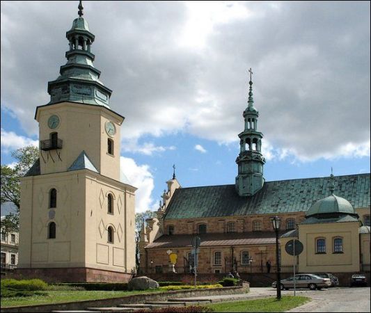 Bazylika katedralna (2).