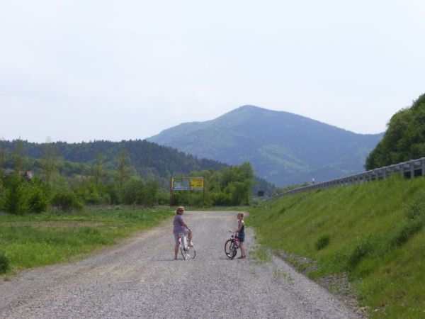 Droga na kamping Automobilklubu Krakowskiego - Madoń