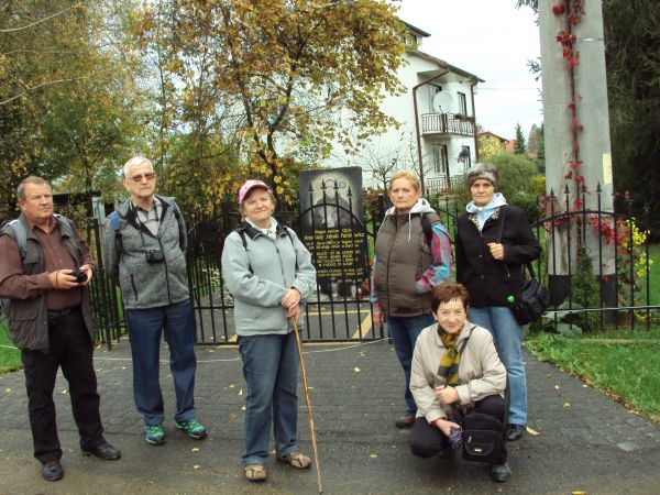 w hołdzie: j/w. - przy posesji, z której wywodził się późniejszy błogosławiony /więcej: na mojej galerii miejscowości Nowotaniec/.
