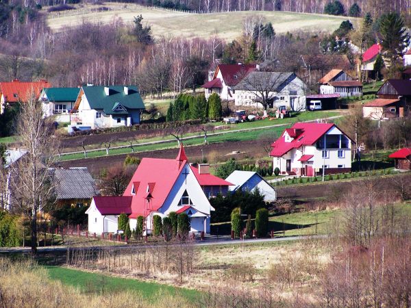 Widoki wioski Stróże Małe