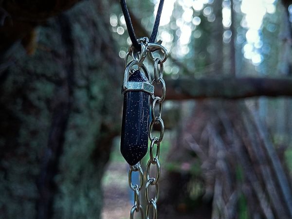 Kamienne Kręgi w Grzybnicy i Drzewo Darów