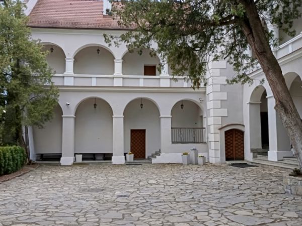 Zamek Rogów Opolski