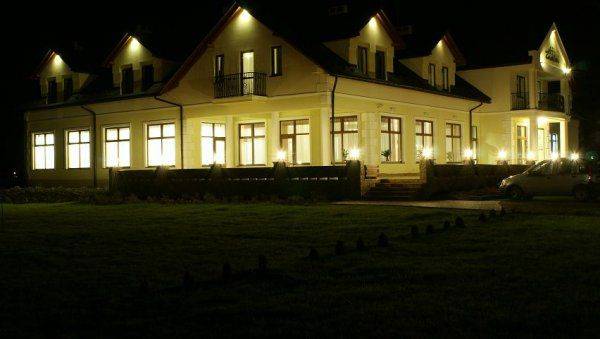 Hotel "Cztery Pory Roku"