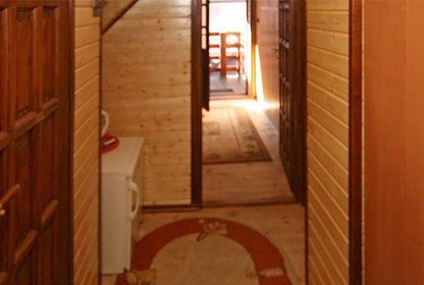 Pokój nr 8 (Galeryjka)