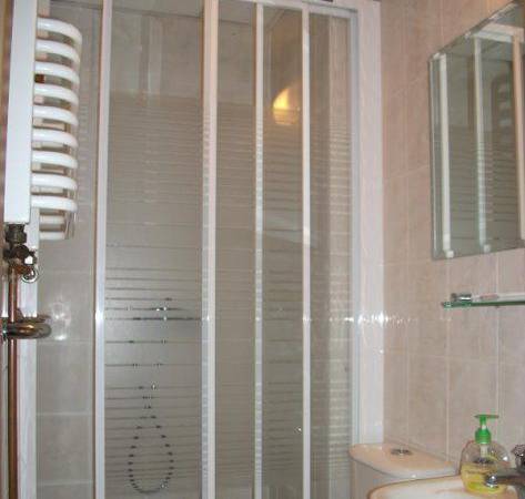 pokój 2-osobowy łazienka