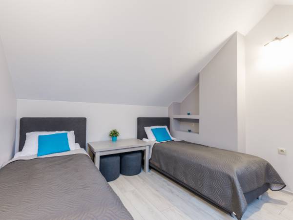 antresola w pokoju 4 osobowym