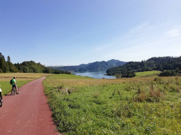 ścieżka rowerowa wokół jeziora czorsztyńskiego