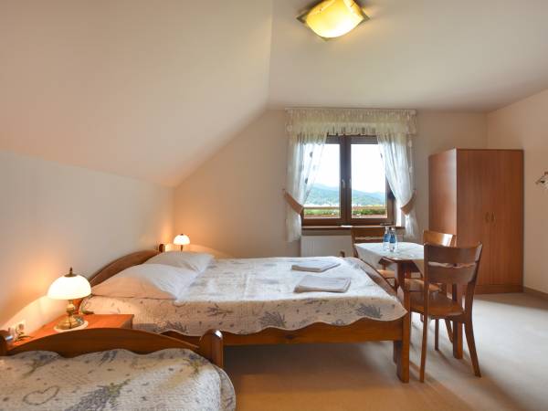 Pokoje Gościnne Pod Wysotą