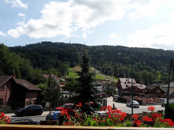 widok z balkonu pokoju 1 i 2