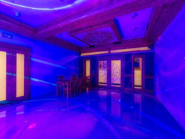 Sala dyskotekowa oraz telewizyjna