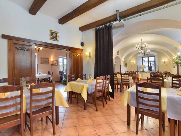 Pensjonat i Restauracja Pod Wietrzną Górą