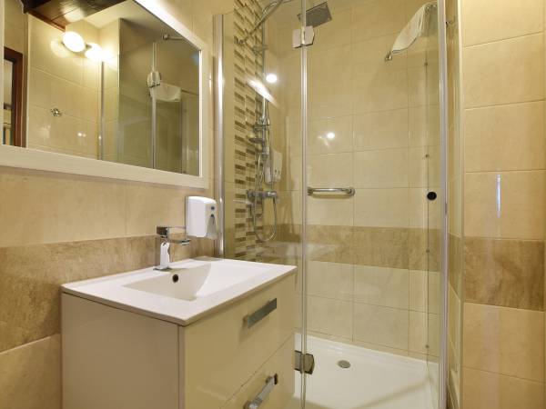 Pensjonat i Restauracja Pod Wietrzną Górą