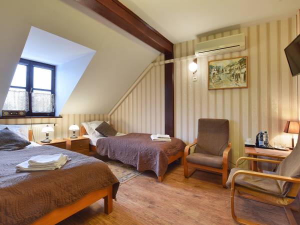 Pensjonat i Restauracja Pod Wietrzną Górą