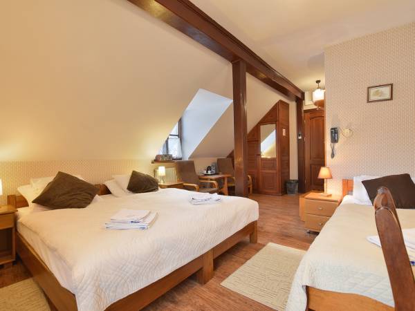 Pensjonat i Restauracja Pod Wietrzną Górą