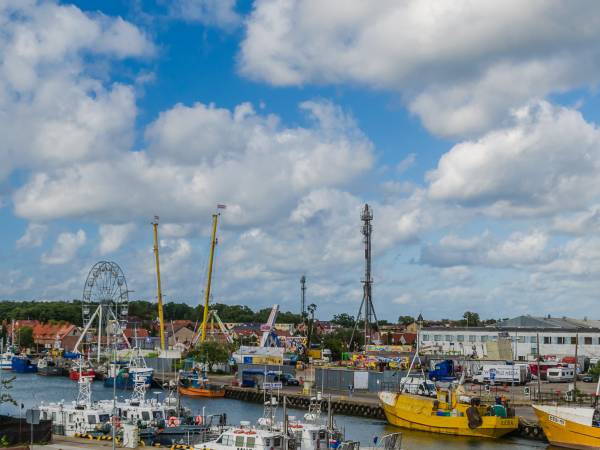 Widok z okna na port