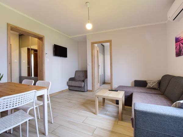Apartament parter - salon