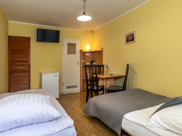 2-3 osobowe pokoje w pawilonie