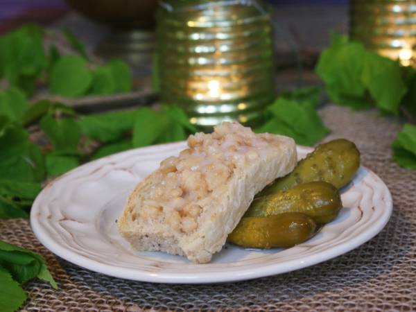 Serwujemy regionalne dania przygotowywane wg tradycyjnych receptur.