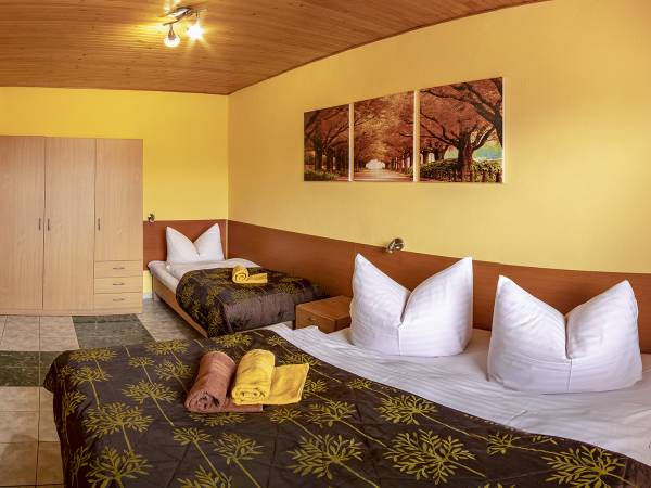 4 os apartaments: spialna