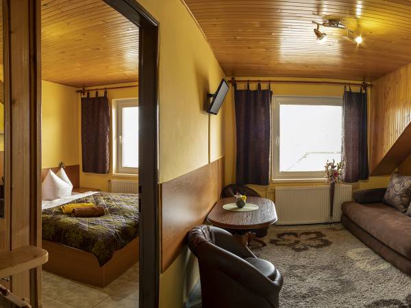 4 os apartament: lsipalna 3 os, relax pokoj