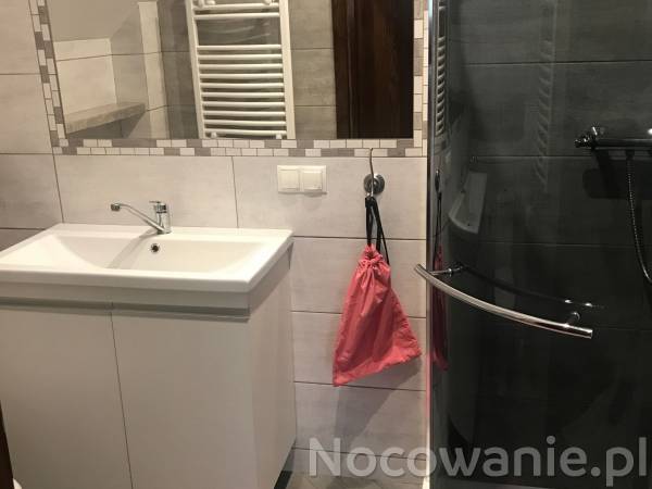 Pokój nr 04-łazienka