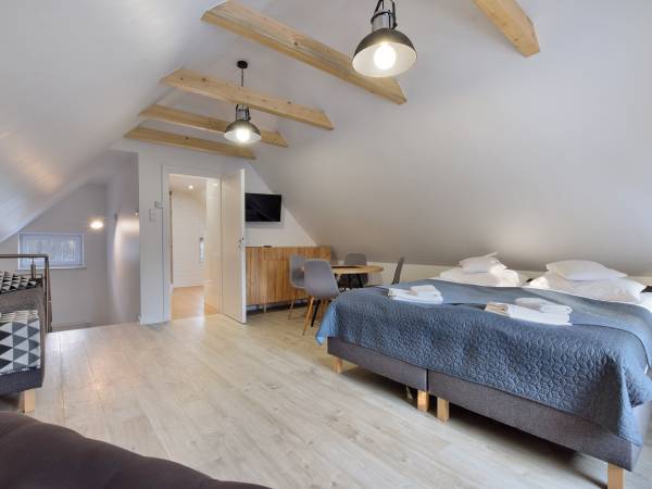 pokój 4 osobowy na poddaszu