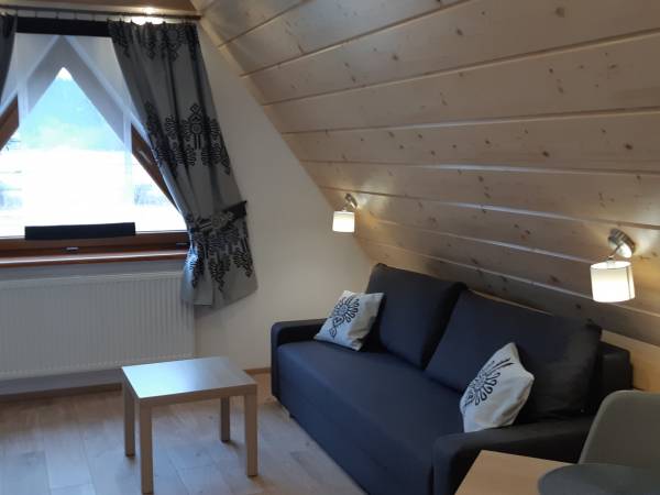 Apartament 2 pok. 4 os.