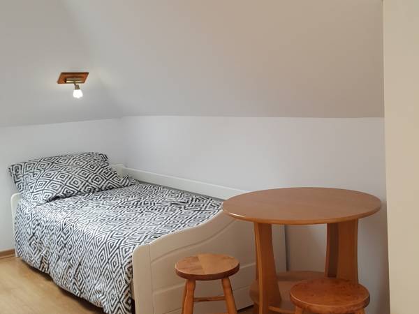 Pokój 3os. z balkonem