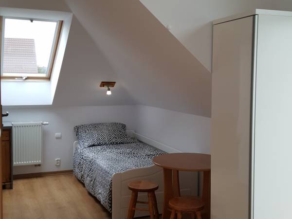 Pokój 3os. z balkonem