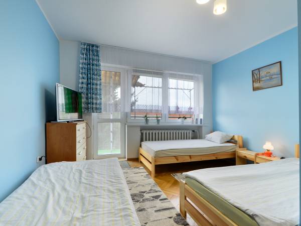 Pokój nr. 3 (3 osobowy)na piętrze