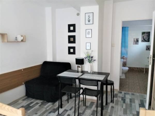 Pokój rodzinny nr 8 - 4 os z wyjściem do ogrodu