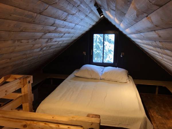 Chatka Trapera sypialnia