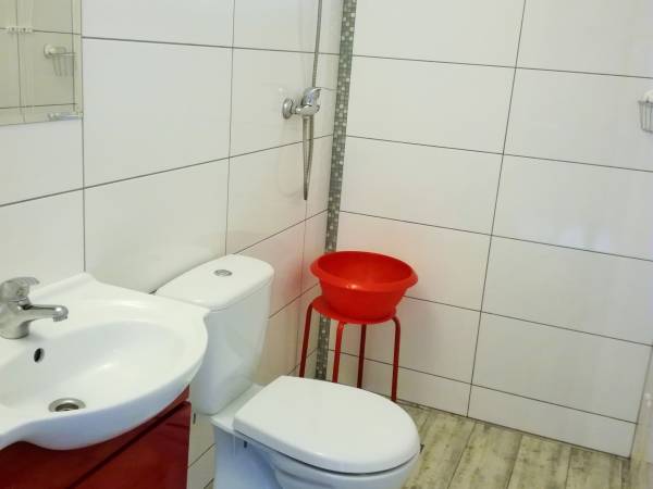 łazienka zapewnia komfortprzyczepa