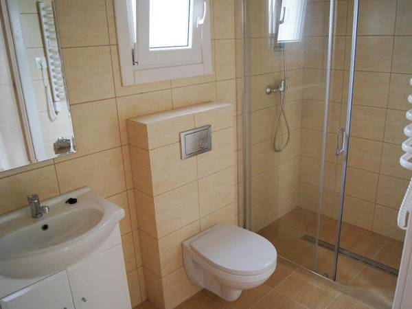 domek typu C, łazienka