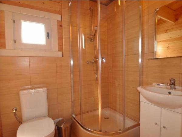 Stacja Lato - domki tylko dla rodzin z dziećmi