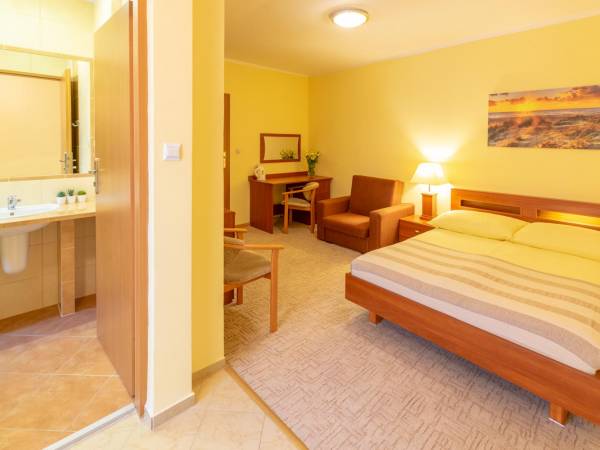 pokój 2 osobowy z balkonem