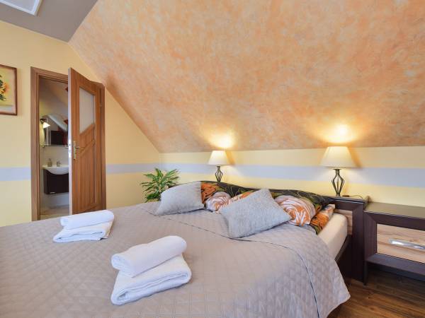 Apartament & Domek Pod Termami