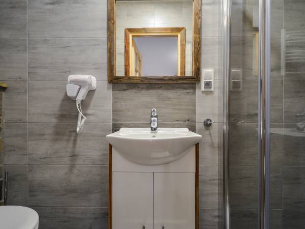 Pokój 2 osobowy z łazienką 