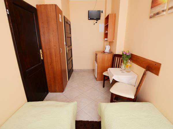 pokój nr 2 (2 osobowy)