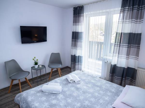 Pokój 2/3-os. z balkonem