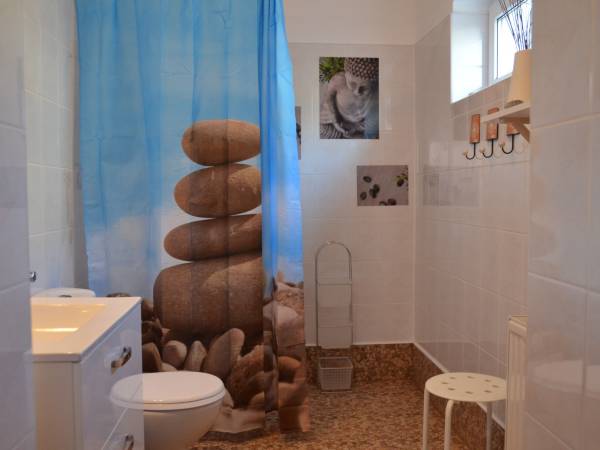 Pokój rodzinny nr 8 - 4 os z wyjściem do ogrodu