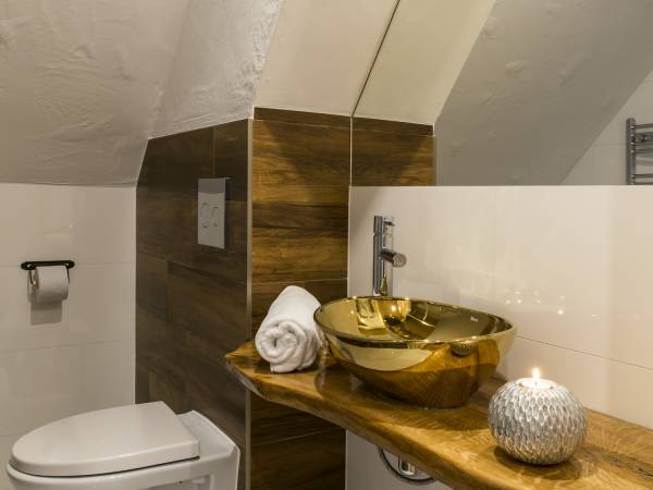 Willa Chwost Pokoje i Apartamenty