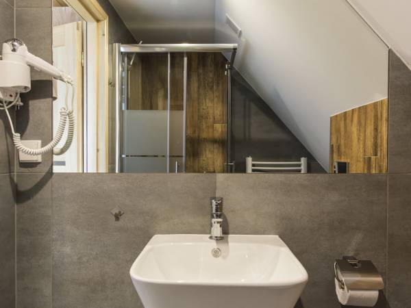 Willa Chwost Pokoje i Apartamenty