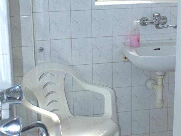 Łazienka - pokój 3-osobowy