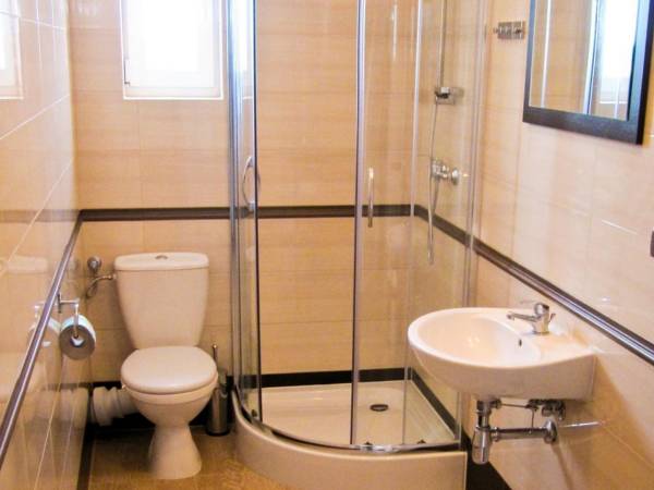 Łazienka - pokój 2-osobowy