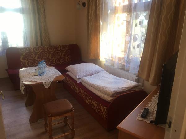 Pokój 4 osobowy typu studio