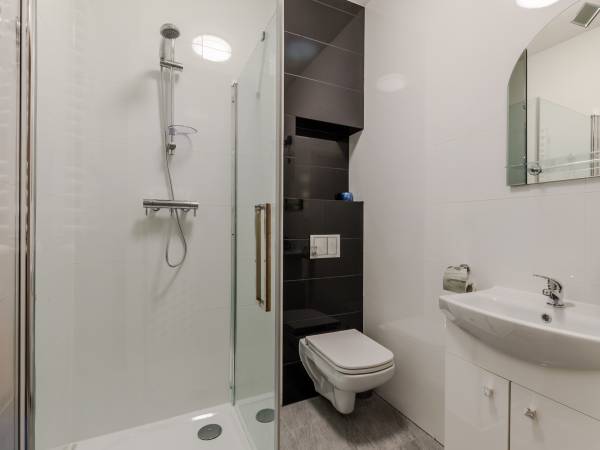 ŁAZIENKA POKÓJ NR 2